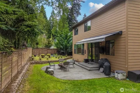 10351 SE 8th Street Bellevue WA 98004