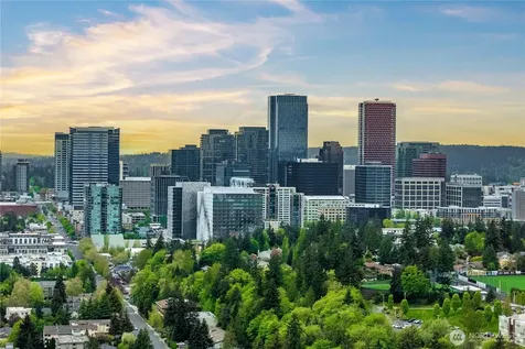 10351 SE 8th Street Bellevue WA 98004