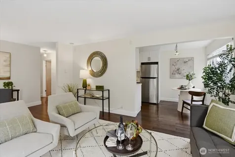 2552 14th Avenue W Seattle WA 98119