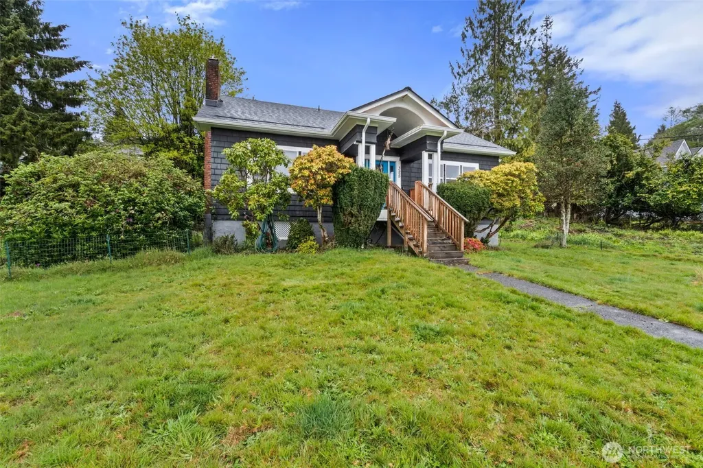 325 Wheeler Avenue Hoquiam WA 98550
