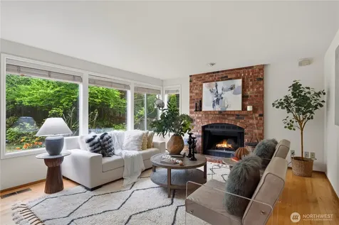 26057 SE 38th Street Sammamish WA 98029