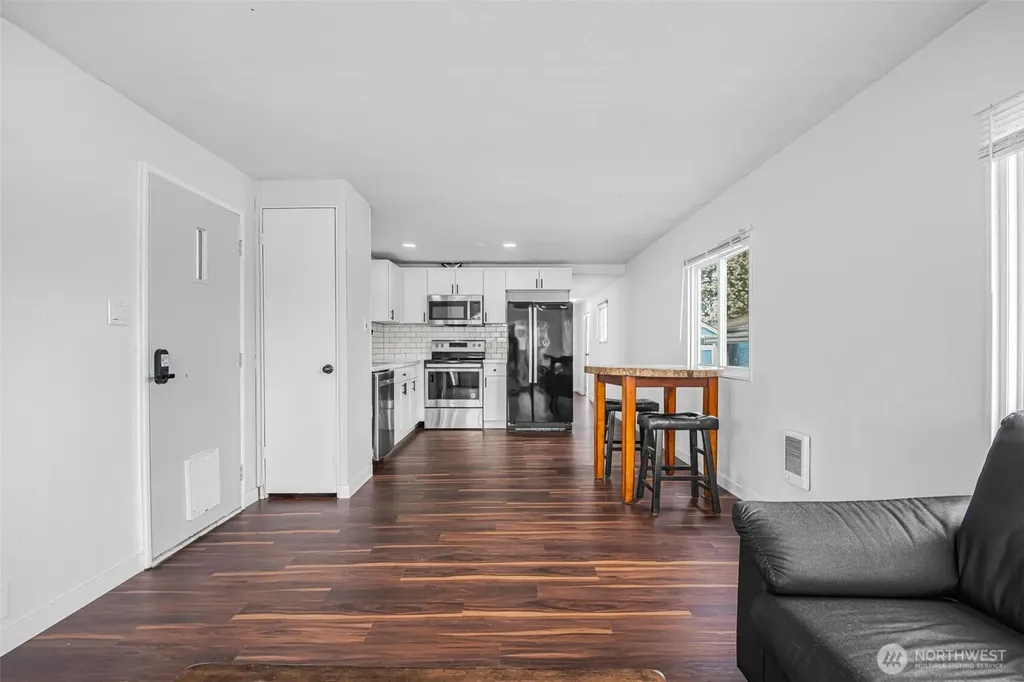 23708 Locust Way Bothell WA 98021