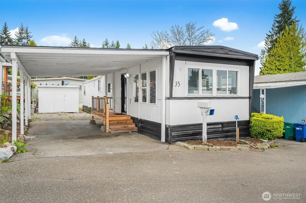 23708 Locust Way Bothell WA 98021