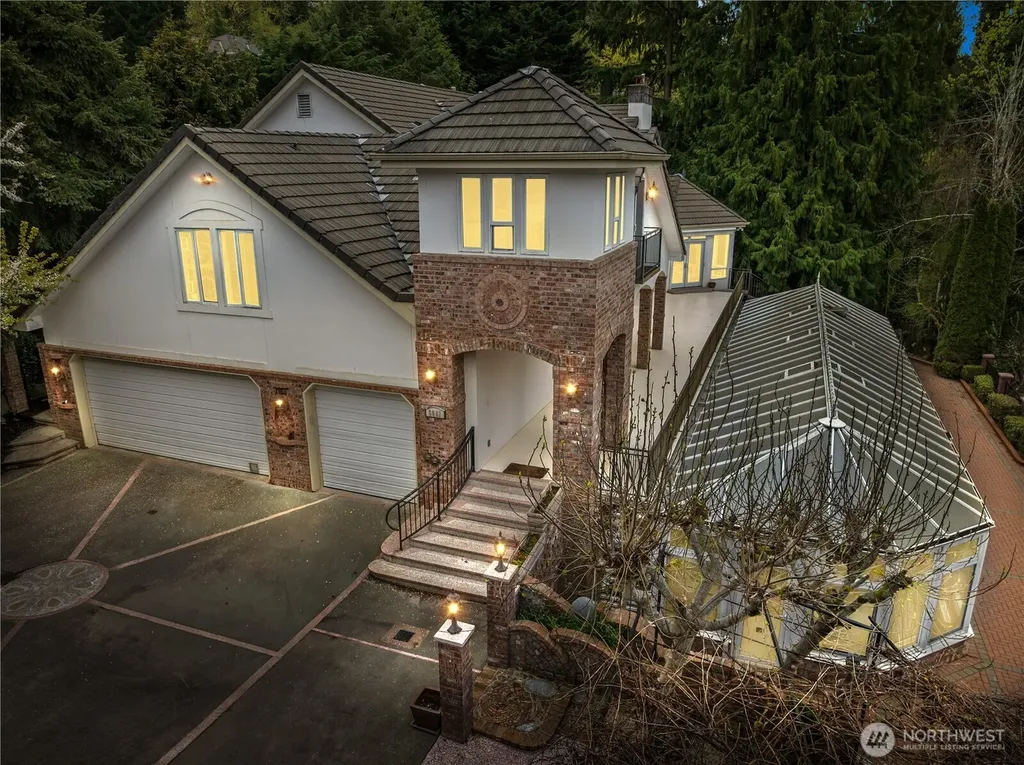 5601 W Mercer Way Mercer Island WA 98040