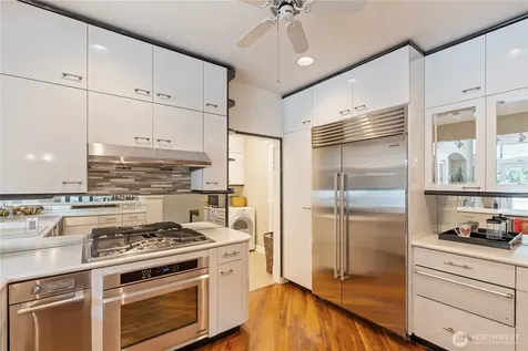 5601 W Mercer Way Mercer Island WA 98040