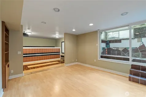 5601 W Mercer Way Mercer Island WA 98040