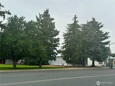 211 W Main Street Almira WA 99103