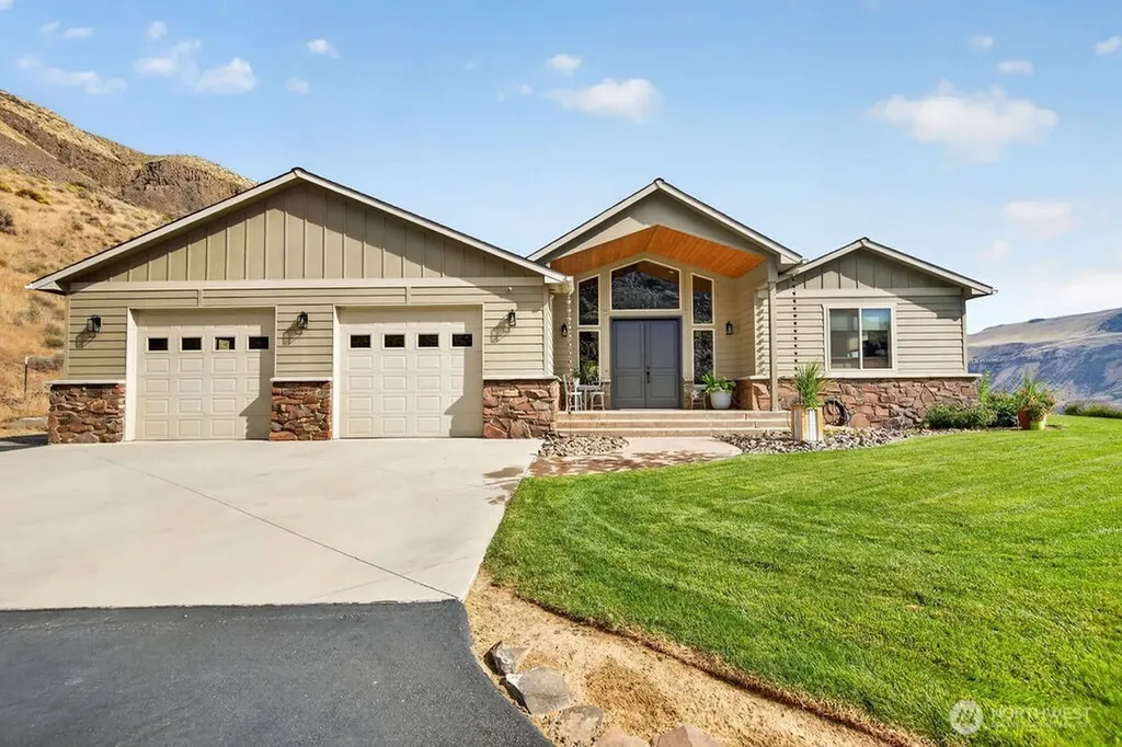 6696 Batterman Road Rock Island WA 98850