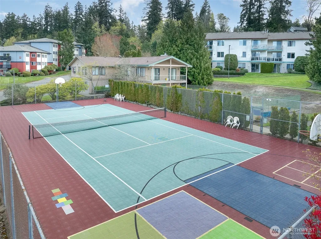 23003 Lakeview Drive Mountlake Terrace WA 98043