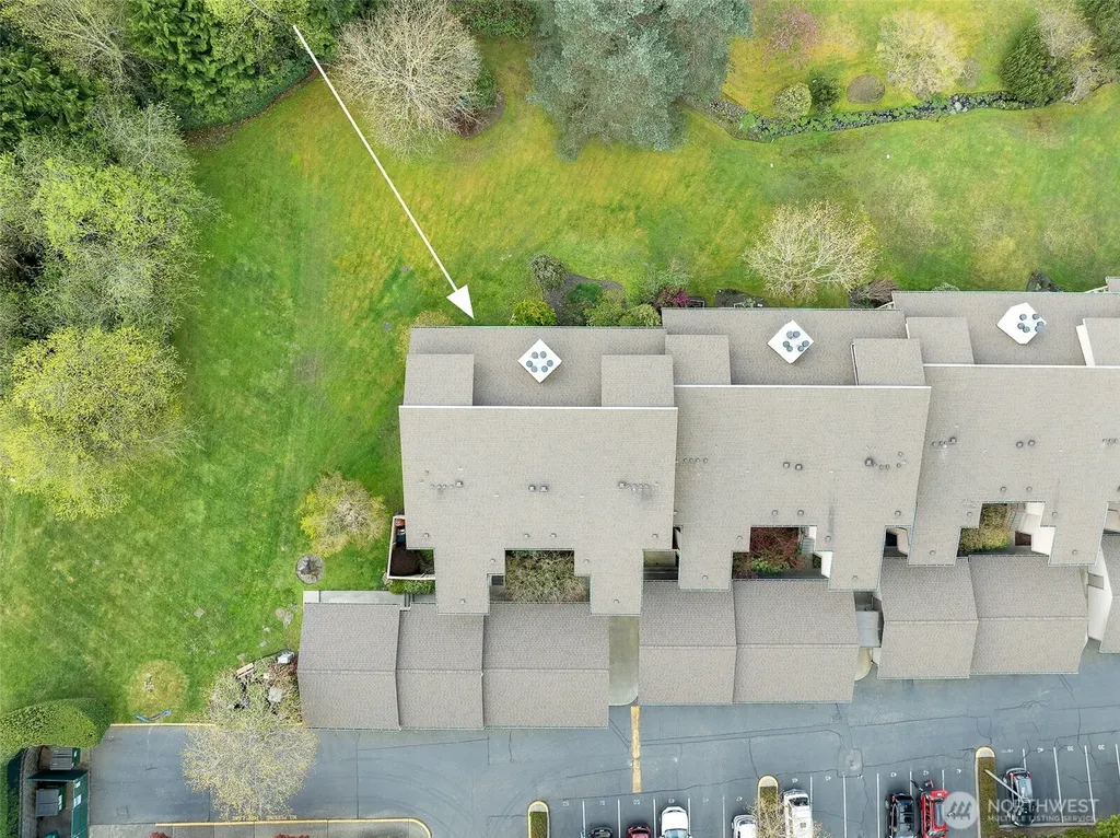 23003 Lakeview Drive Mountlake Terrace WA 98043