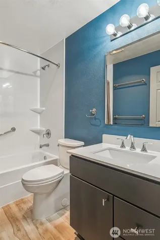 23003 Lakeview Drive Mountlake Terrace WA 98043