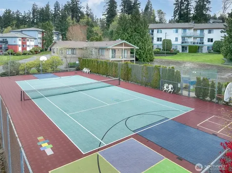 23003 Lakeview Drive Mountlake Terrace WA 98043