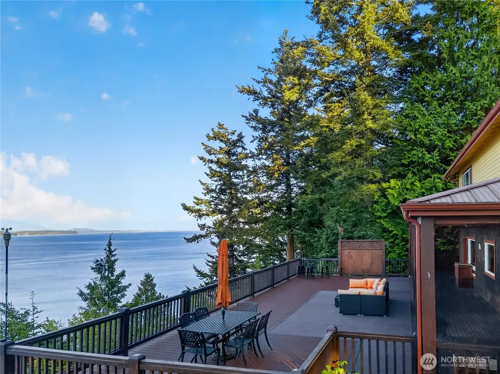 4623 Guemes Island Road Anacortes WA 98221