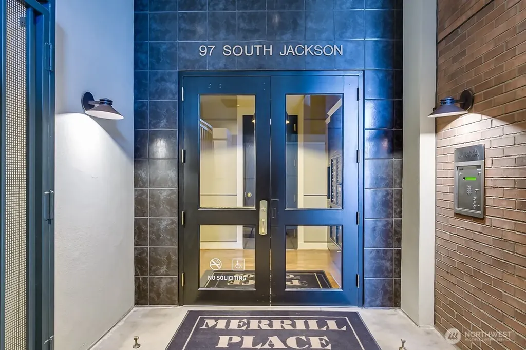 97 S Jackson Street Seattle WA 98104
