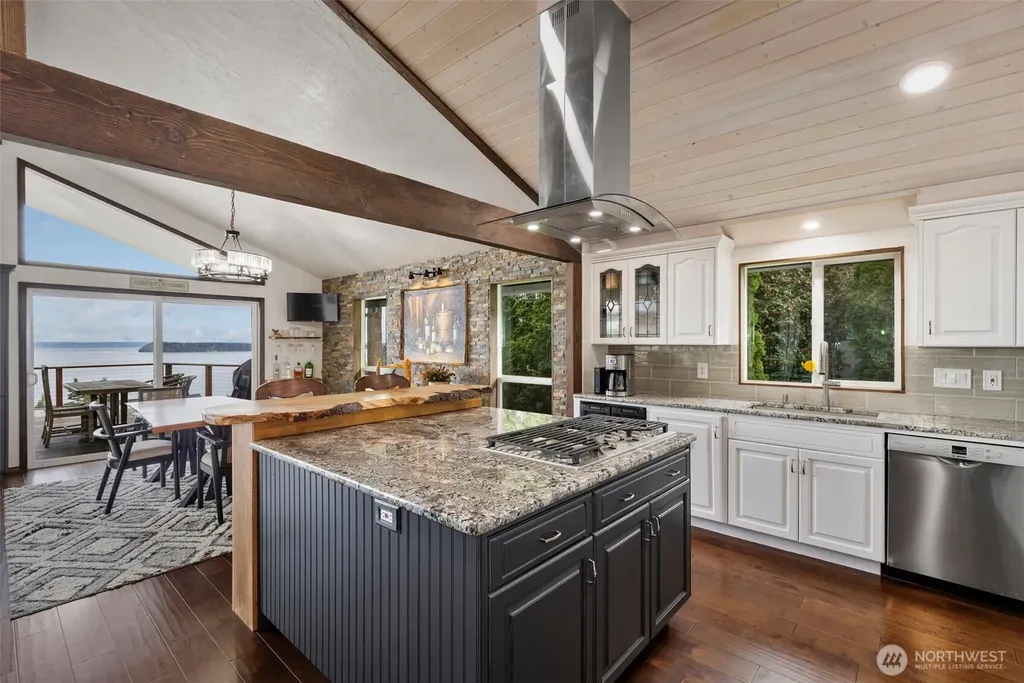 20 Jackson Lane Port Ludlow WA 98365