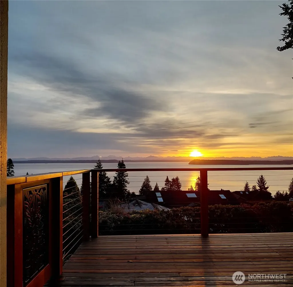 20 Jackson Lane Port Ludlow WA 98365