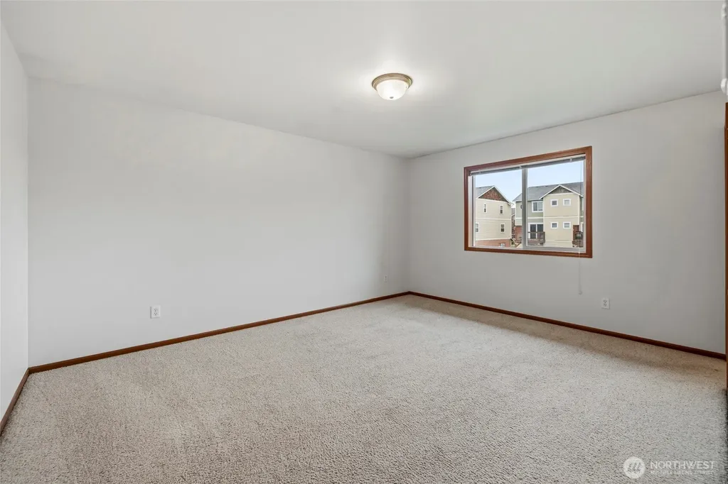 557 Neff Circle Burlington WA 98233