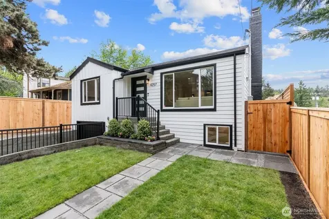 4257 W 33rd Ave W Seattle WA 98199