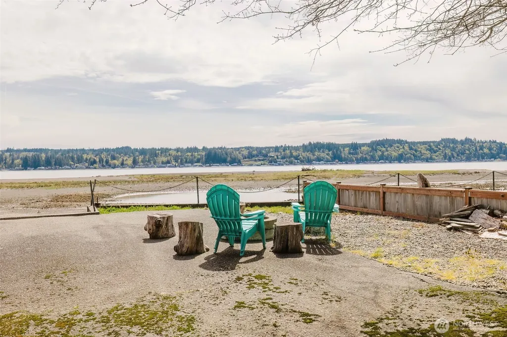 60 NE Kappert Cove Road Belfair WA 98528