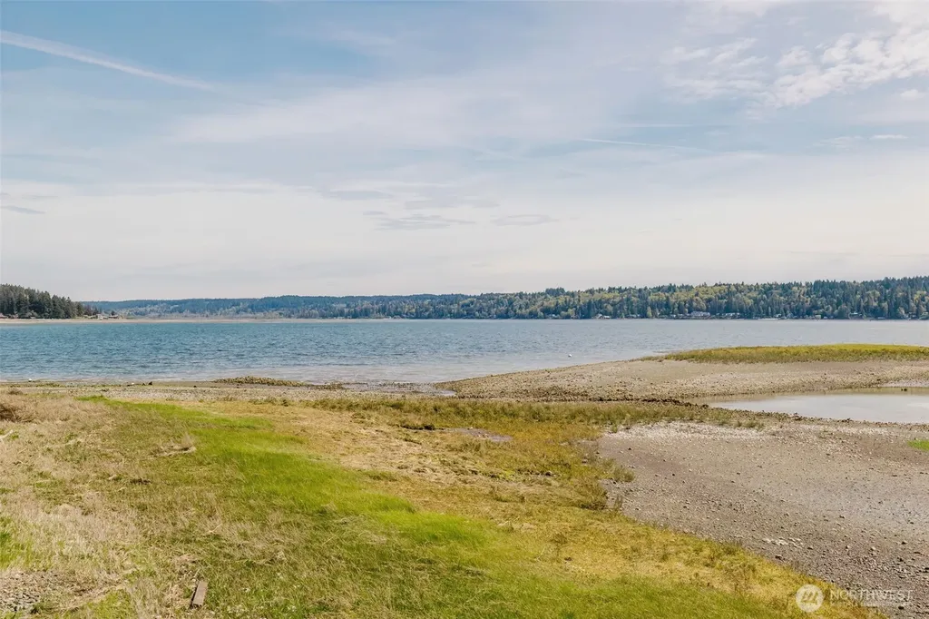 60 NE Kappert Cove Road Belfair WA 98528