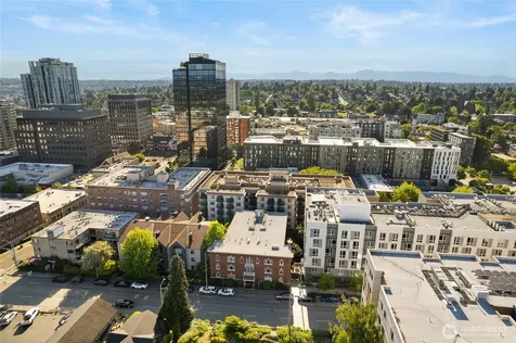4725 15th Avenue NE Seattle WA 98105