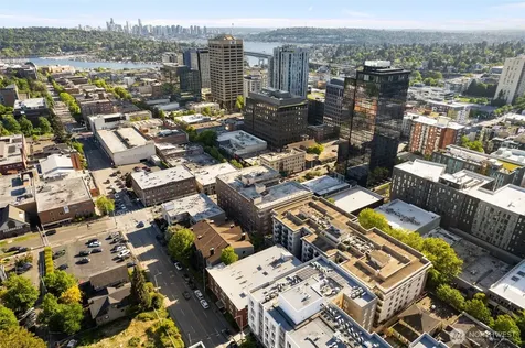 4725 15th Avenue NE Seattle WA 98105