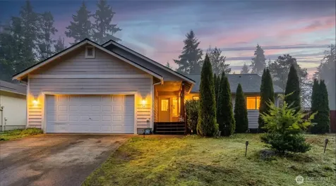 20 E Larch Place Shelton WA 98584