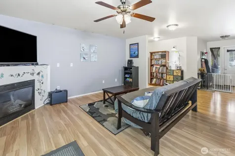 20 E Larch Place Shelton WA 98584