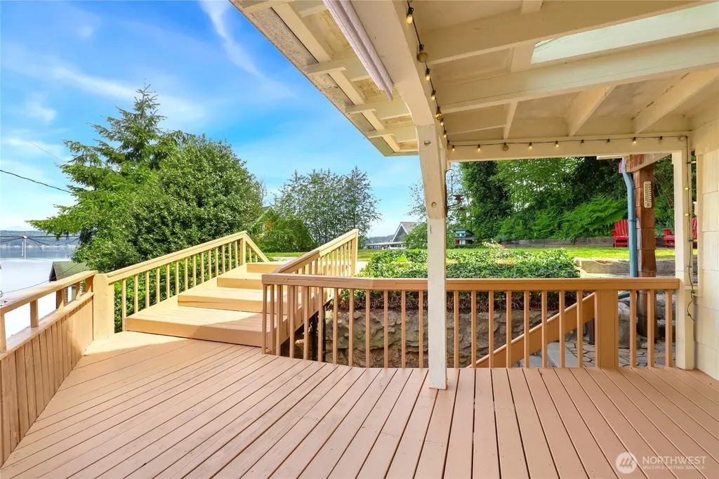 3542 Mathews Drive NW Bremerton WA 98312