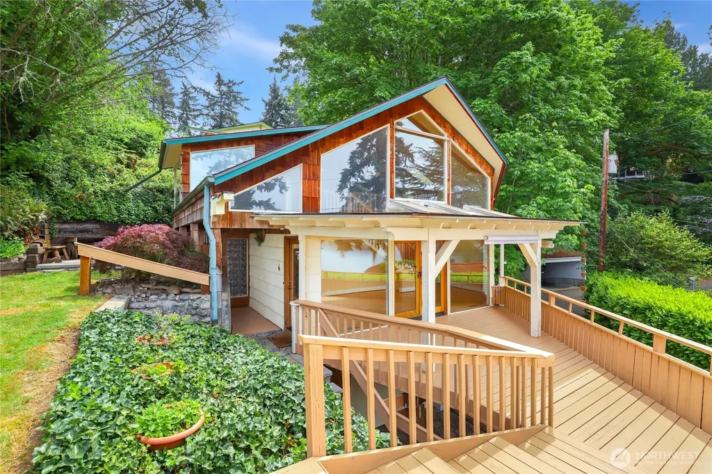 3542 Mathews Drive NW Bremerton WA 98312