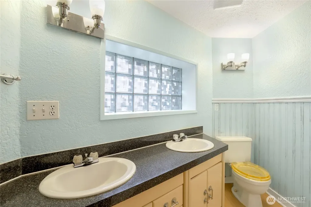 3542 Mathews Drive NW Bremerton WA 98312