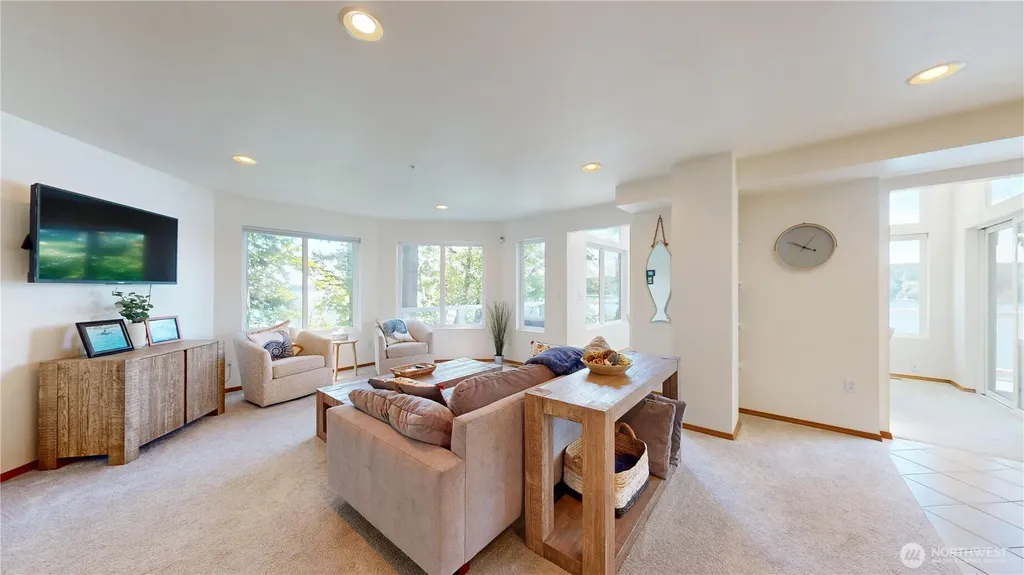 17455 Paige Lane SW Vashon WA 98070