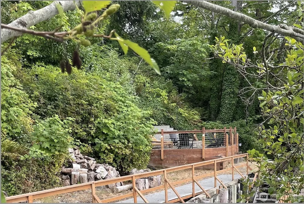 17455 Paige Lane SW Vashon WA 98070