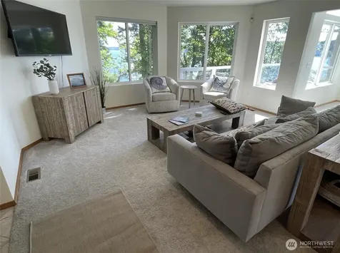17455 Paige Lane SW Vashon WA 98070