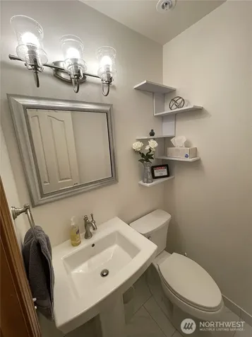 17455 Paige Lane SW Vashon WA 98070