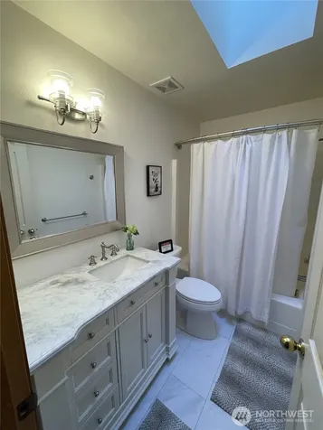 17455 Paige Lane SW Vashon WA 98070