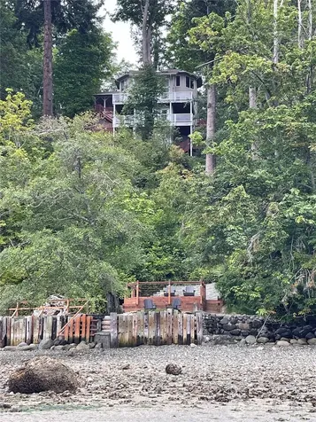 17455 Paige Lane SW Vashon WA 98070