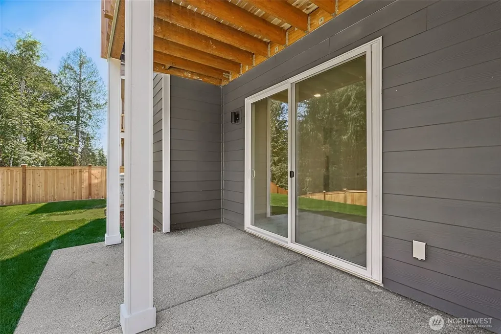 2031 NE Norseman Way Poulsbo WA 98370