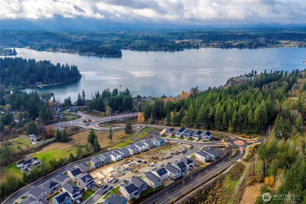 2031 NE Norseman Way Poulsbo WA 98370