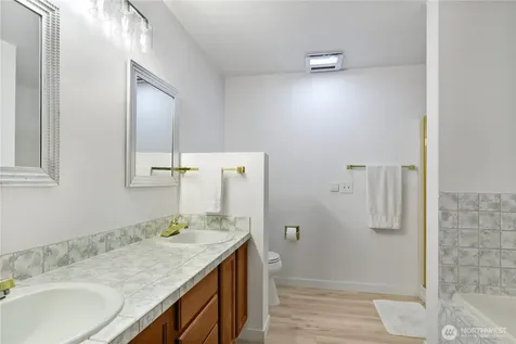 3438 161st Place SE Bellevue WA 98008