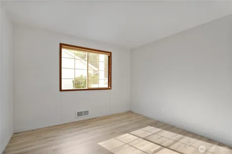 3438 161st Place SE Bellevue WA 98008
