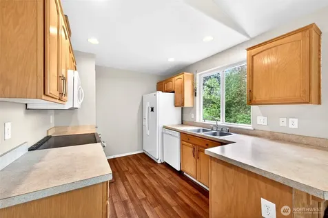 10224 10th Avenue Ct S Tacoma WA 98444