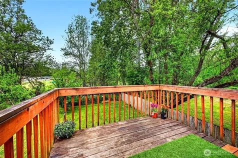 10224 10th Avenue Ct S Tacoma WA 98444