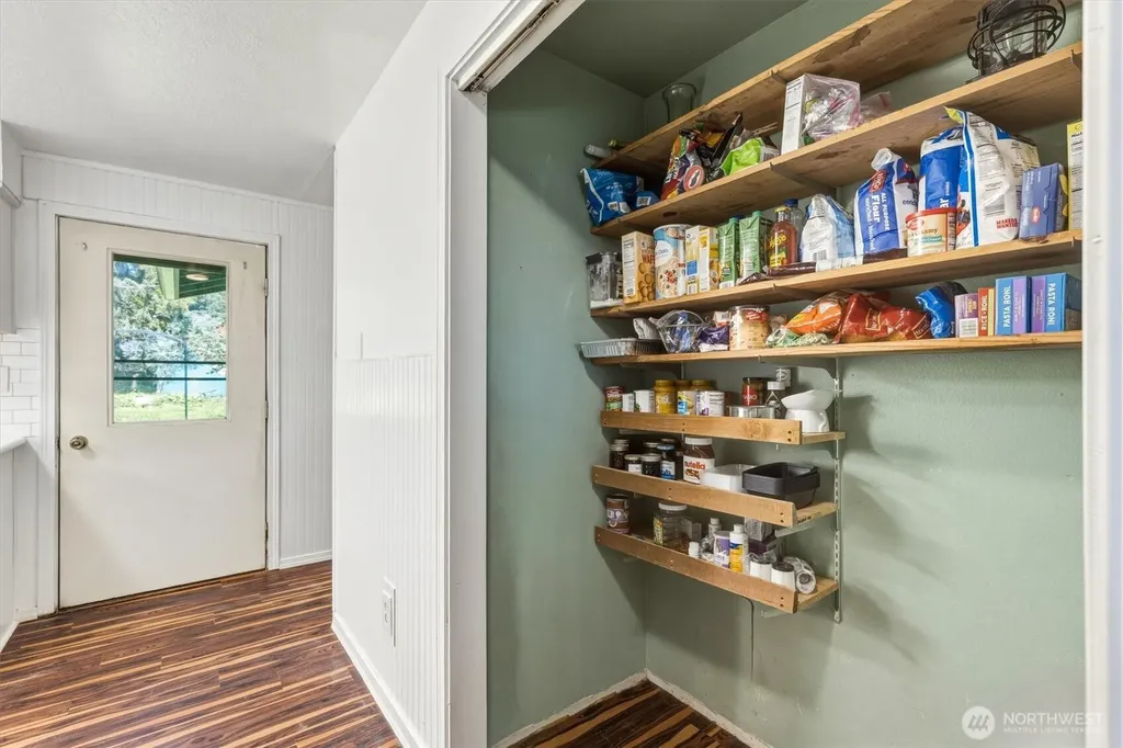 155 N Maple Street Kelso WA 98626