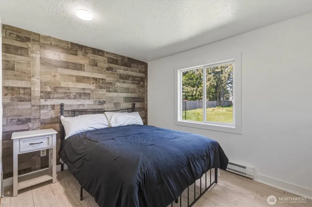 155 N Maple Street Kelso WA 98626