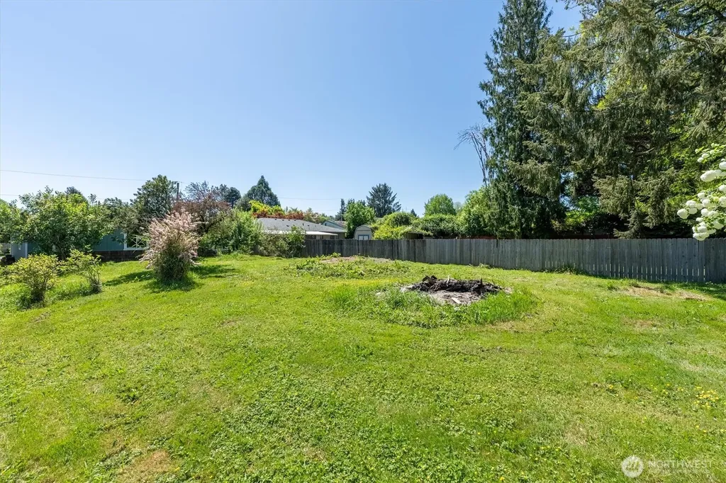 155 N Maple Street Kelso WA 98626