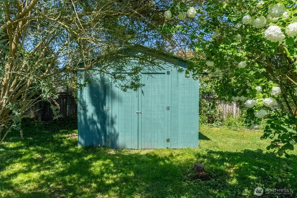 155 N Maple Street Kelso WA 98626