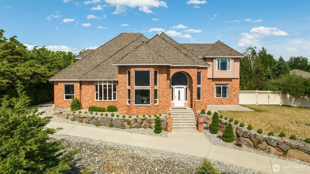 2330 Fancher Heights Boulevard East Wenatchee WA 98802