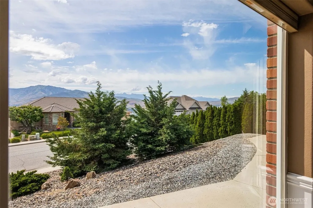 2330 Fancher Heights Boulevard East Wenatchee WA 98802