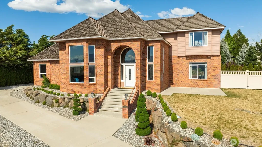 2330 Fancher Heights Boulevard East Wenatchee WA 98802